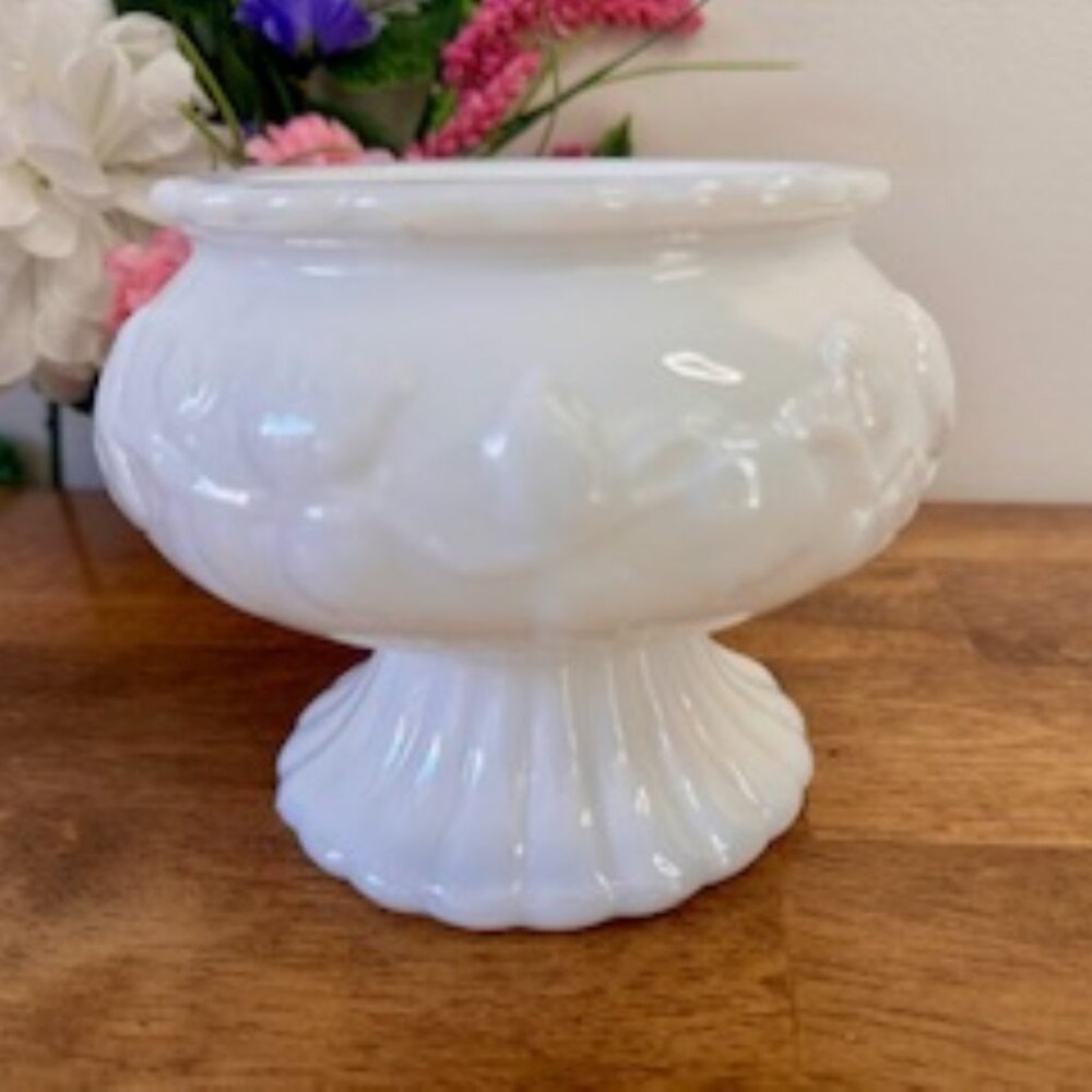 Vintage White Milk Glass Pedestal Bowl Leaf Vine Pattern Footed Compote‎ MCM